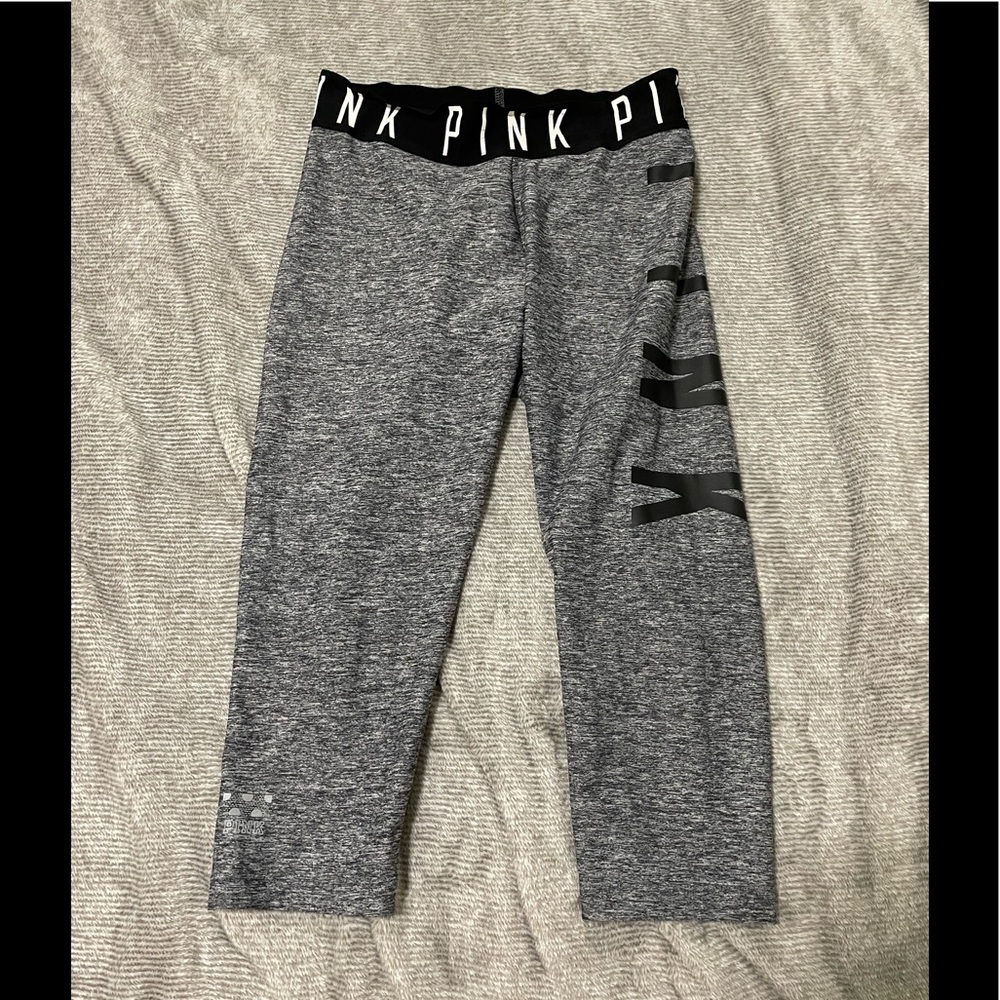 PINK Ultimate Workout Capris